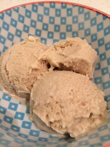 Homemade feijoa icecream